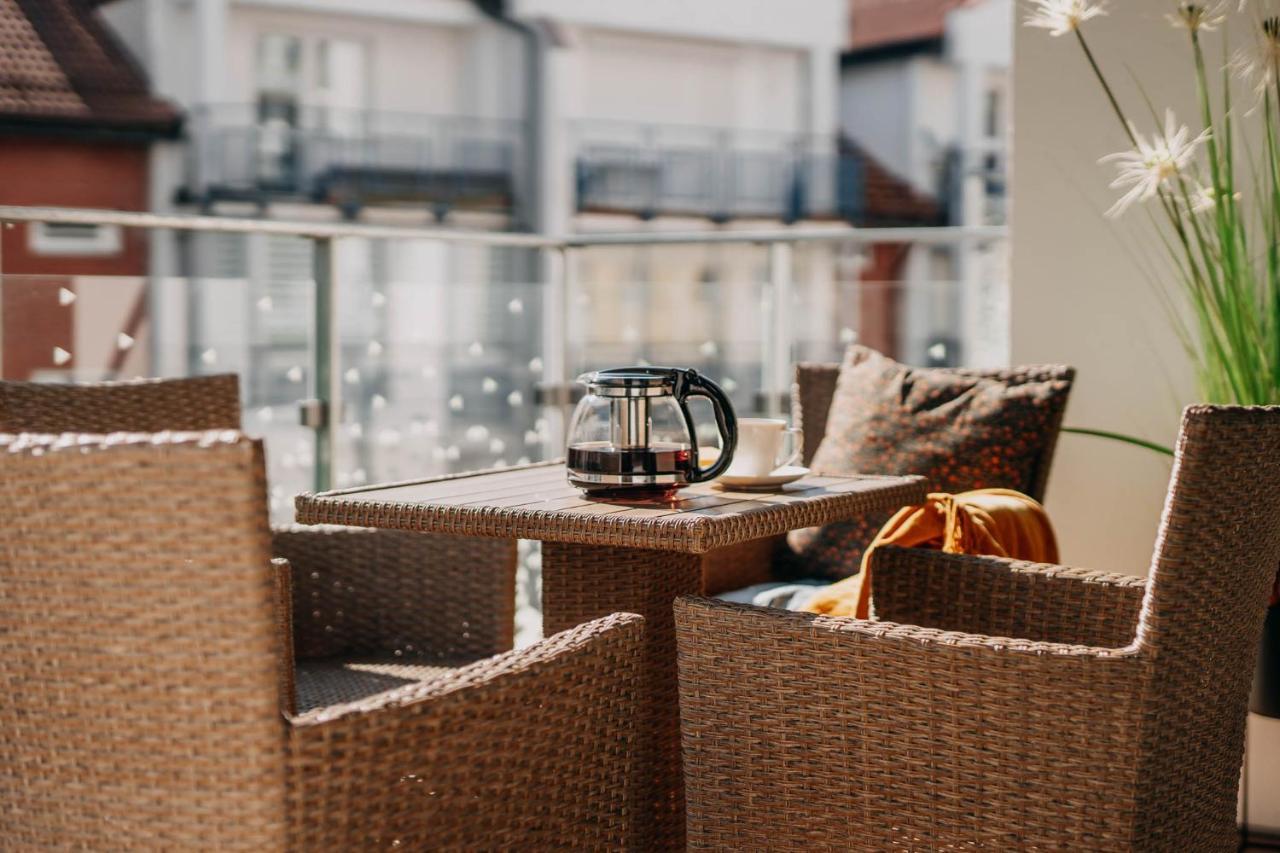 Nadmorskie Tarasy Apartament Wave Surfingbird Kolobrzeg Bagian luar foto